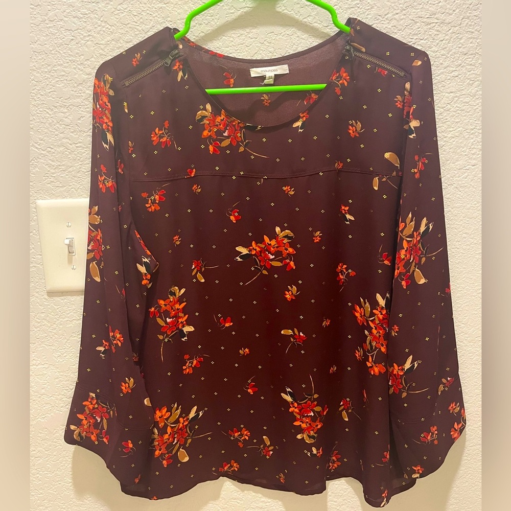Plum floral top from Maurice’s. Like new. Super cute, colors perfect for fall!